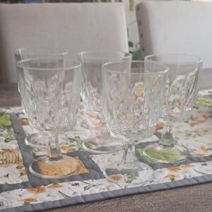 Elegant Clear Glass Goblet Set